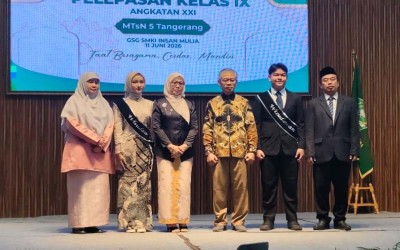 Acara Pelepasan Kelas IX Angkatan XXI MTs Negeri 5 Tangerang berlangsung meriah dan sukses.